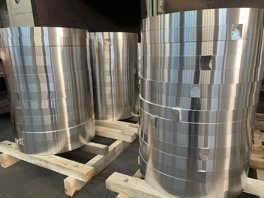 Anti-roest aluminium band 1050 1060 1070 1100 3A21 3003 3103 3004 5052 8011 Aluminium lint Smalle aluminium strip in spoel