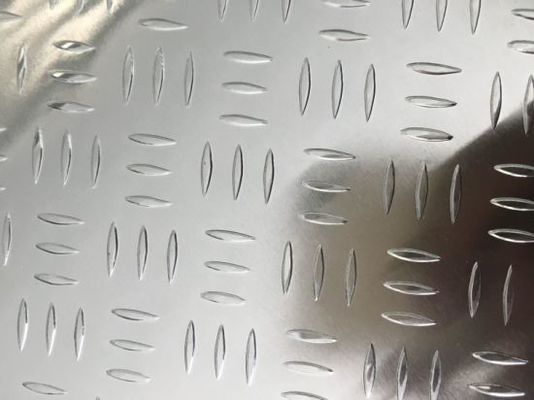 Aluminium diamanten plaat met kaarten 1100 3003 3105 5052 5083 Aluminium kaartenplaat
