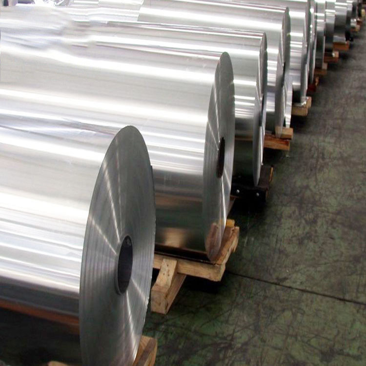 Aluminiumfolie rollen Fabriek vervaardigd 8011 aluminiumfolie jumbo rollen prijs aluminiumfolie verpakking