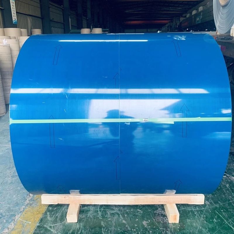 Kleurgecoate aluminium spoel 3003 0,8 mm Prijs Kleurgecoate aluminium spoel gebruikt voor vervoer